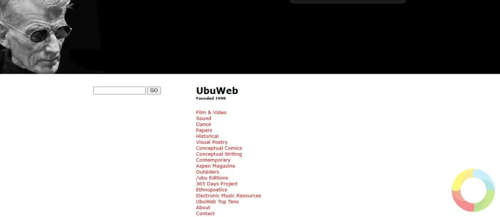 UbuWeb sitesinde avangard sanat, şiir ve film içeriklerini inceleyen kullanıcılar