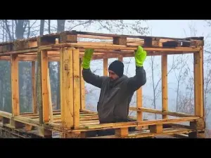 Ormanda Hurdadan Paletlerle Ev Yapma Macerası!