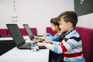 Çocuklar için Ücretsiz Kodlama Öğrenme Siteleri