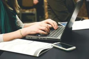Windows 11 için PDF Açma Programı: En İyi ve Ücretsiz Seçimler