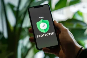 iPhone'da Ücretsiz VPN: Gizlilik ve Erişimi Koruyun
