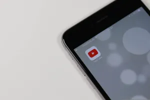 iPhone'da YouTube Videosu Nasıl İndirilir?