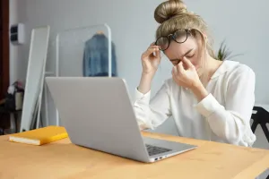 8 Ücretsiz Mavi Işık Filtresi Programı (Windows, Mac, Chrome)