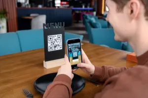 Qr Menü Sistemleri: Menülerin Dijitalleşme Süreci