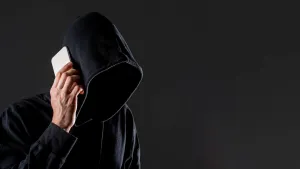 Telefon Dinleniyor mu? 7 İşaret ve Önlem Yöntemleri
