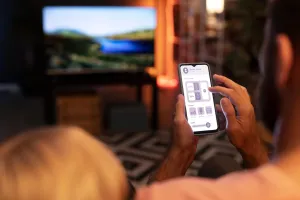 Telefonu TV’ye USB ile Bağlama: Android ve iPhone Rehberi