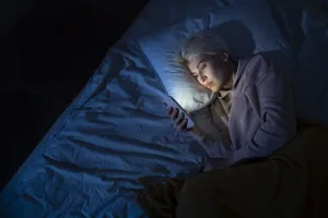 Uyumadan önce telefon kullanmayın: İşte nedenleri